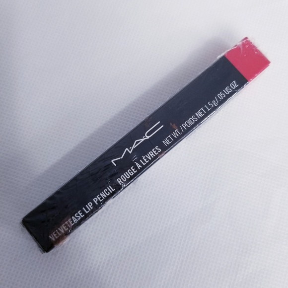 Mac Velvetease Lip Pencil - Picture 2 of 5